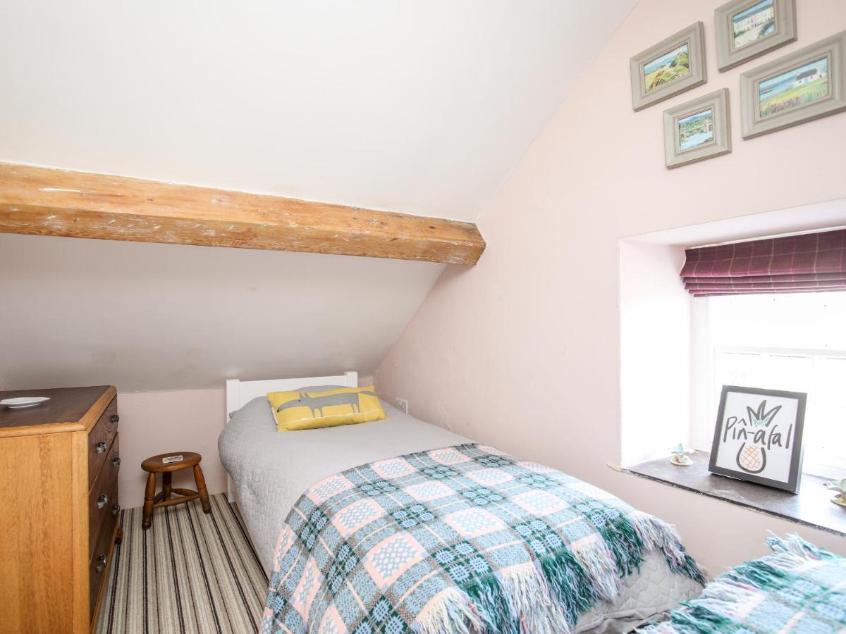 Bodfeurig Farm Cottage Бангор Екстериор снимка